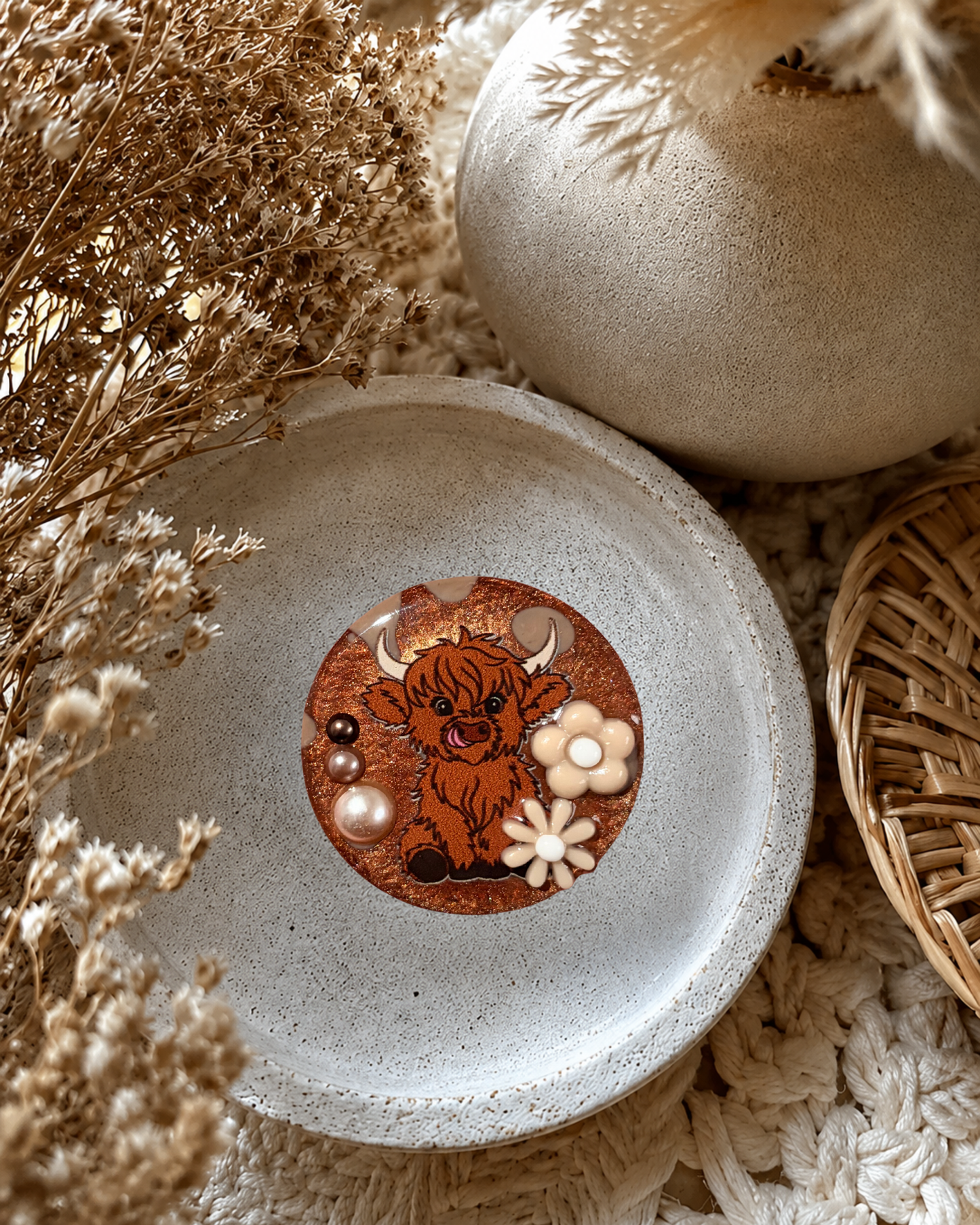 Highland Cow | Magnet, Badge Reel or Pop Socket