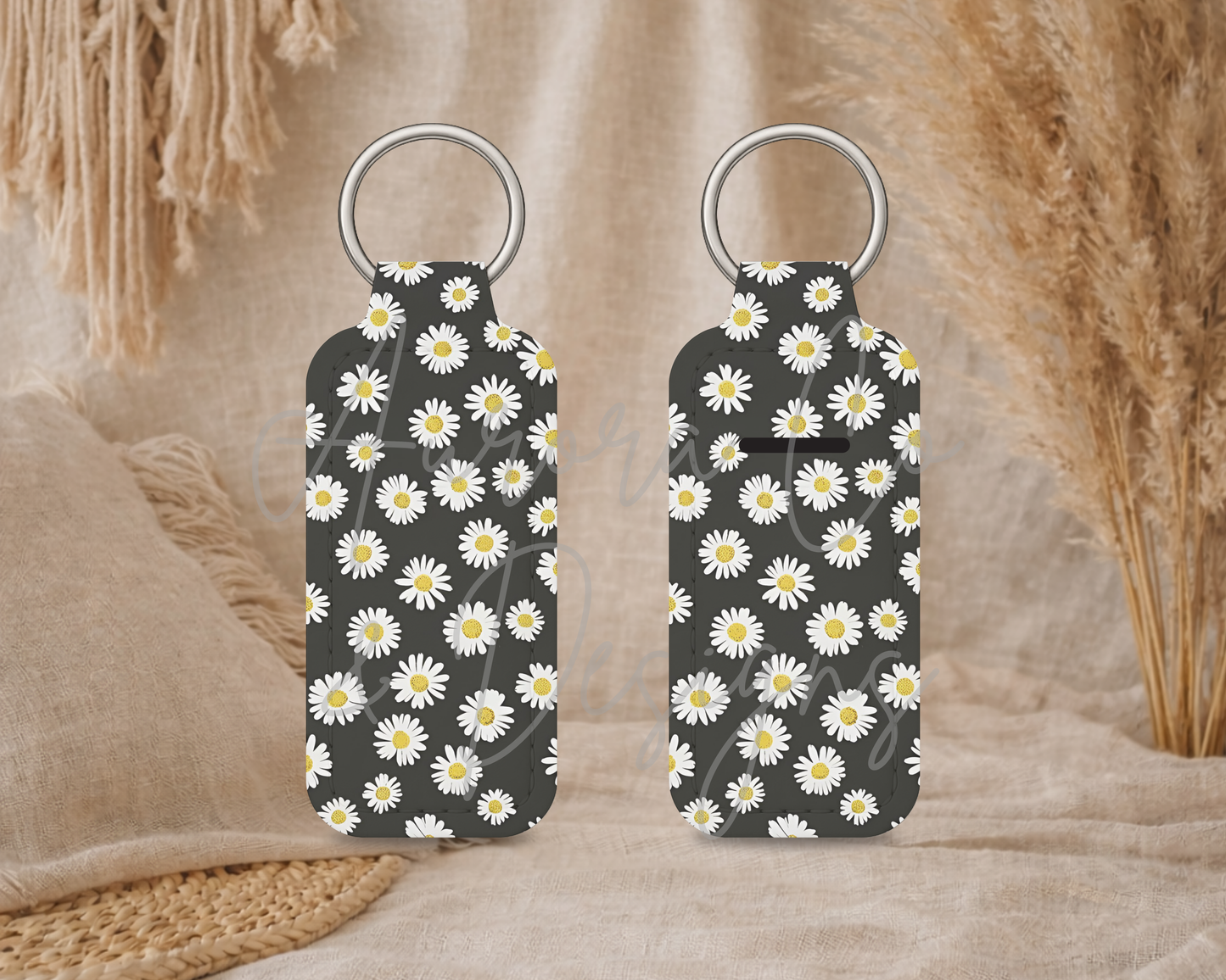 Chapstick Keyring - Black Dainty Daisies