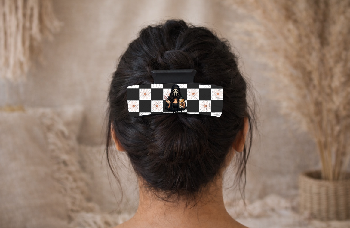 Checker Mama Daisy Ghostface Claw Clip - Medium