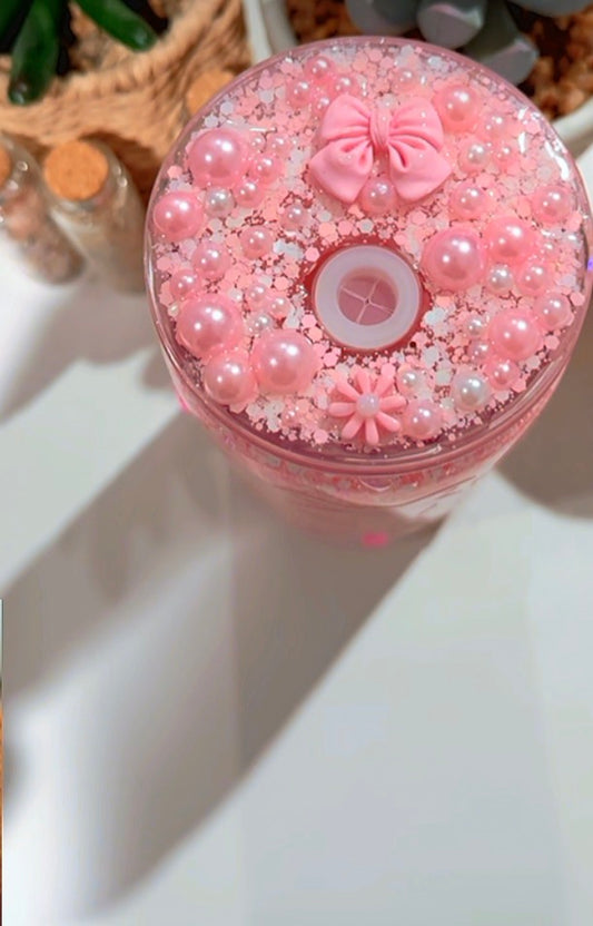 Daisy & Bow Glitter Tumbler + Designed Lid