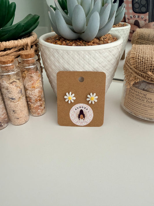 White Daisy Studs